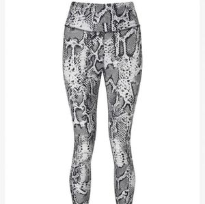 HPE full length high-waisted Snakeskin Athletic leggings grey white black